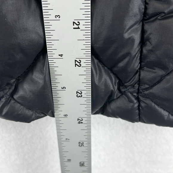 BCBG Generation Down Vest Sz S Black/Blue Front Zip Inside/Outside Pockets EUC - Picture 13 of 13